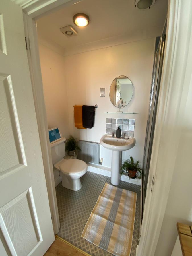 Sea Views On Fistral. Lovely Private Bedroom Newquay  Bagian luar foto