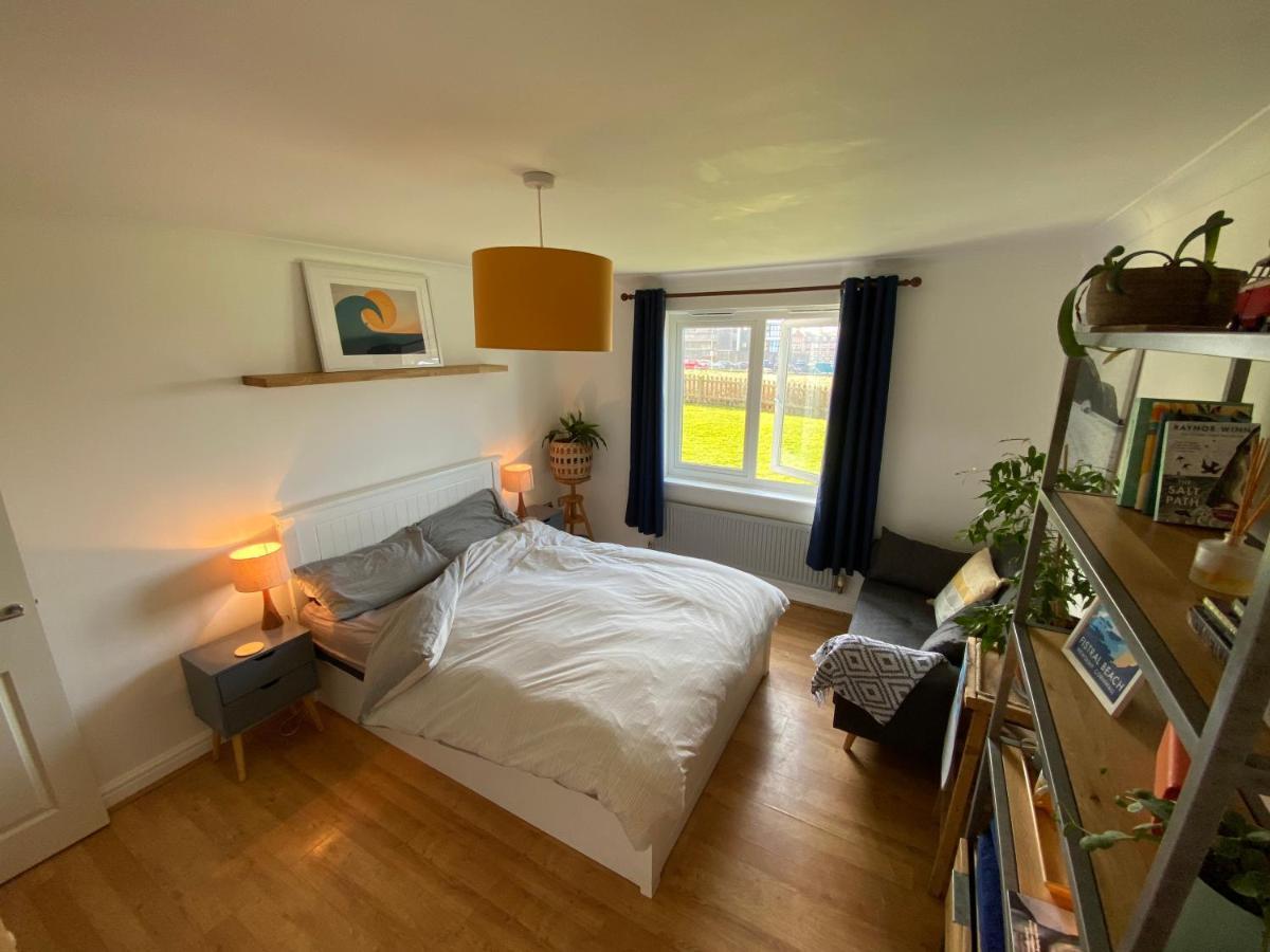 Sea Views On Fistral. Lovely Private Bedroom Newquay  Bagian luar foto